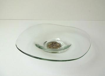 Glazen schaal helder in het midden patroon van handen 3101-s beschikbaar voor biedingen