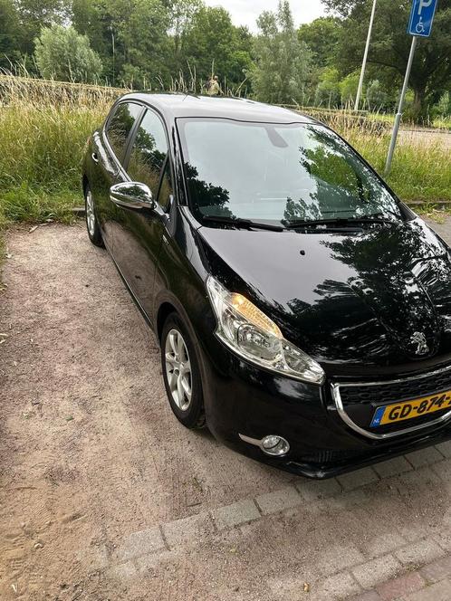 Peugeot 208 1.2 VTI 60KW 5-D 2-TR 2015 Zwart, Auto's, Peugeot, Particulier, Benzine, A, Hatchback, Automaat, Origineel Nederlands