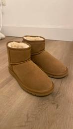 1 op 1 uggs maat 42, Kleding | Heren, Ophalen of Verzenden, Zo goed als nieuw