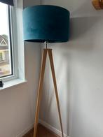 Stalamp met eiken houten voet, Huis en Inrichting, Lampen | Vloerlampen, Ophalen, Zo goed als nieuw
