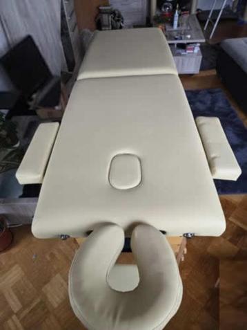 behandeltafel voor fysiotherapie, wellness.  salon, praktijk beschikbaar voor biedingen