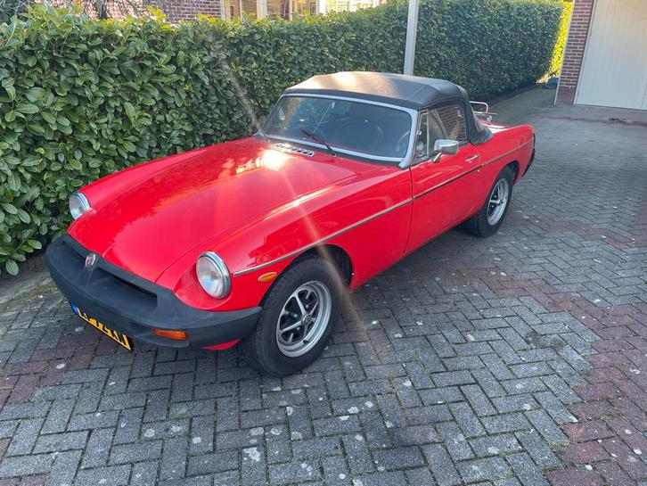 MG 1978 Rood, Auto's, MG, Particulier, B, Benzine, Cabriolet, Handgeschakeld, Geïmporteerd, Rood, Zwart, Leder, Achterwielaandrijving