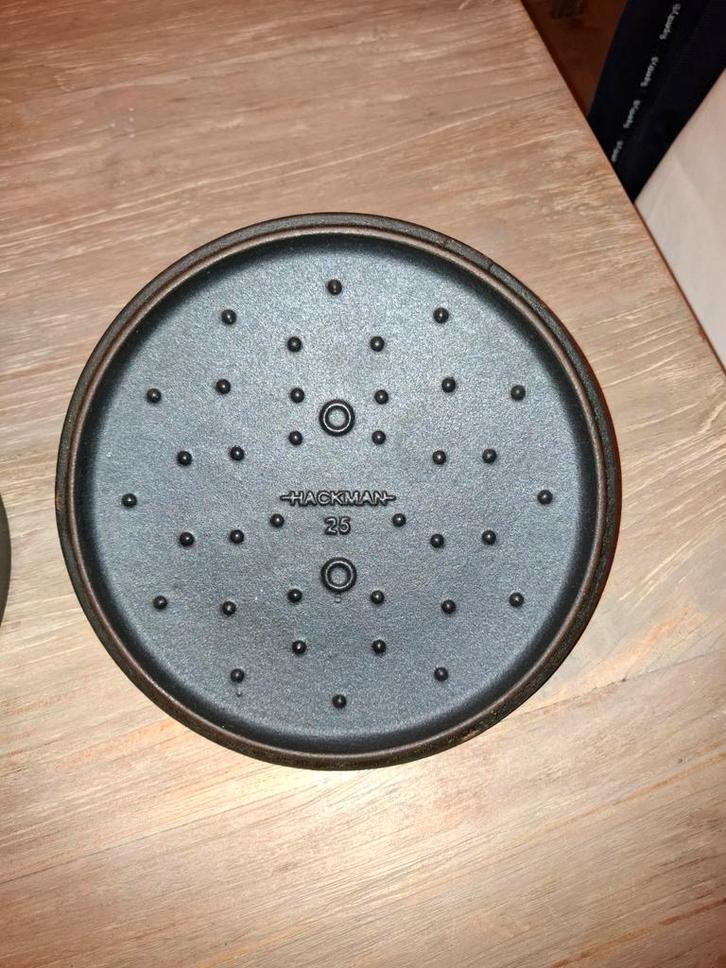 Hackman Nieuwstaat 25cm Braadpan/Dutch Oven, Huis en Inrichting, Keuken | Potten en Pannen, Zo goed als nieuw, Koekenpan of Braadpan