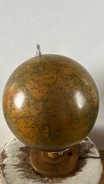 Mooi wereld bol van glas uit de 50-60 jaren, Gebruikt, Ophalen