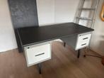 Vintage zwaar ijzeren Gispen bureau, Huis en Inrichting, Bureaus, Ophalen of Verzenden, Gebruikt