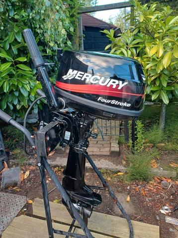 Zeer nette Mercury 6 pk 4 takt kortstaart in een topstaat beschikbaar voor biedingen
