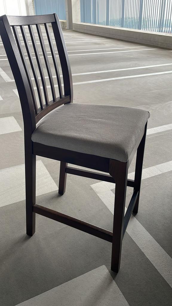 2x IKEA Ekedalen Stoelen - Bruin/Grijs, Huis en Inrichting, Stoelen, Zo goed als nieuw, Eén, Hout, Bruin, Ophalen