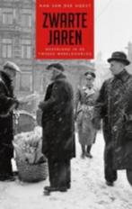 Zwarte jaren Nederland in de Tweede Wereldoorlog, Boeken, 20e eeuw of later, Europa, Ophalen of Verzenden, Zo goed als nieuw