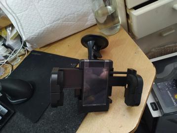 Universele telefoon autohouder beschikbaar voor biedingen