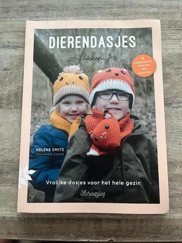 Helene Smits - Dierendasjes Haken beschikbaar voor biedingen