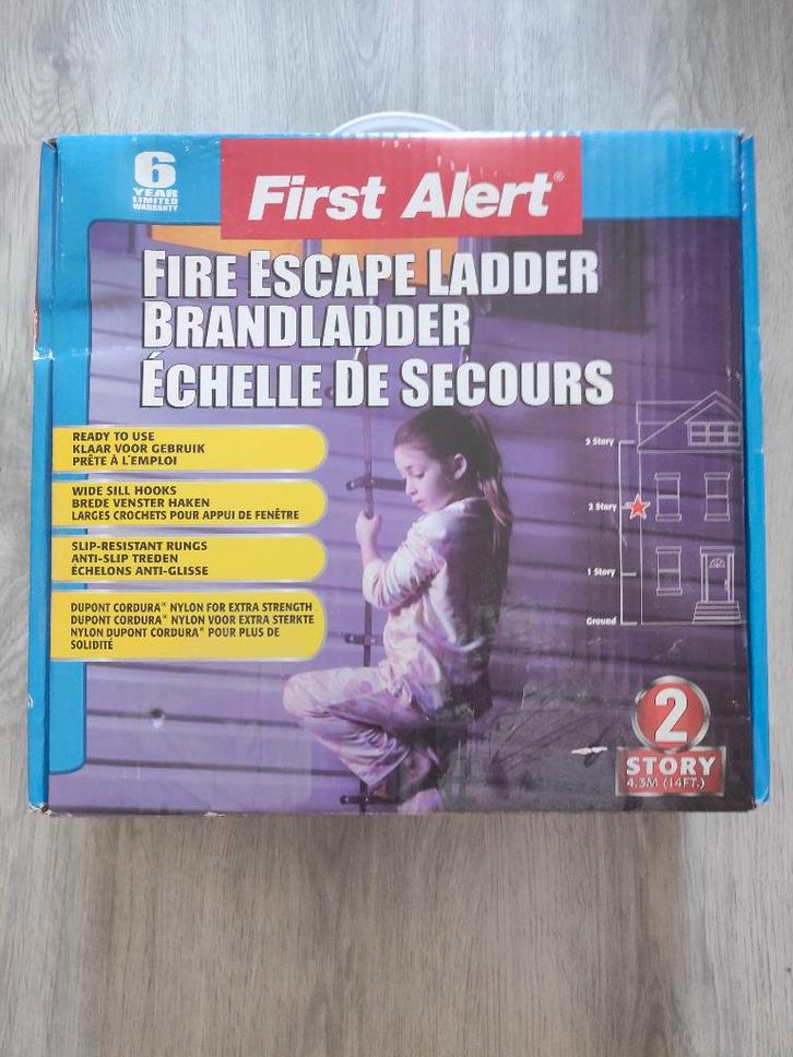 First Alert brandladder, Doe-het-zelf en Verbouw, Ladders en Trappen, Nieuw, Ladder, 4 meter of meer, Opvouwbaar of Inschuifbaar