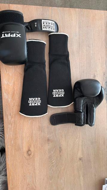 Xpert fight gear beschikbaar voor biedingen