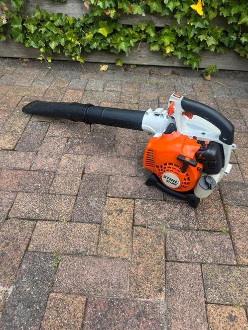 Stihl SH 85 Bladblazer , ingeruild loopt moeizaam tot niet ., Tuin en Terras, Bladblazers, Zo goed als nieuw, Benzine, Ophalen of Verzenden