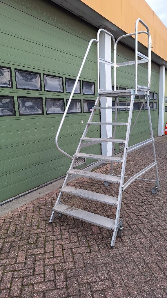 Bordestrap magazijntrap boottrap verrijbaretrap 7 treden, Doe-het-zelf en Verbouw, Ladders en Trappen, Gebruikt, Trap, 2 tot 4 meter