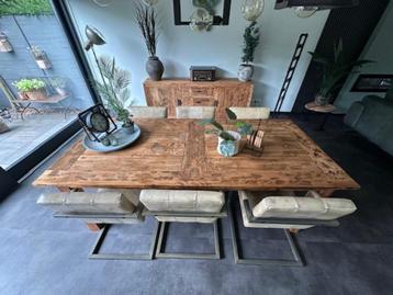 Eettafel Teak beschikbaar voor biedingen