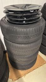 Tesla Model 3 Winterbanden 18" met Velg & Aero Covers, Ophalen, 18 inch, Gebruikt, Banden en Velgen