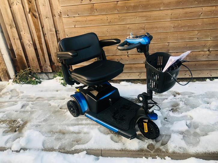 NIEUWE opvouwbare inklapbare scootmobiel volledig geveerd, Diversen, Verpleegmiddelen, Zo goed als nieuw, Ophalen of Verzenden