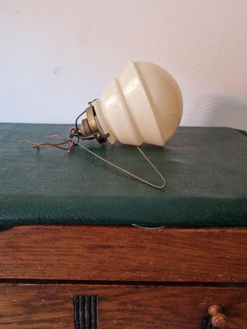 Art Deco Opaalglazen Lamp - Bijenkorf beschikbaar voor biedingen