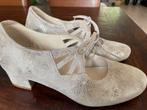 Chique damesschoenen, Kleding | Dames, Schoenen, Ophalen of Verzenden, Zo goed als nieuw, Beige