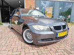 BMW 3-serie Touring 318i High Executive, 13 km/l, Achterwielaandrijving, 4 cilinders, 129 pk