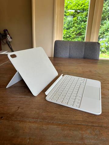 Apple iPad Magic Keyboard Folio | 10e & A16 iPad beschikbaar voor biedingen