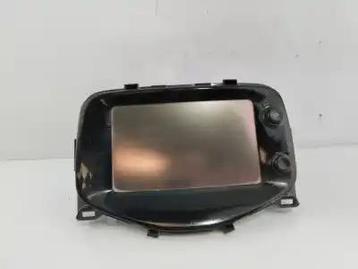 ORIGINELE RADIO/MULTIMEDIA UNIT ( AYGO, C1, 107 ) beschikbaar voor biedingen