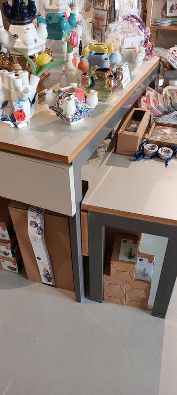 MDF Tafels met zwaar Metalen Frame - Set van 2 beschikbaar voor biedingen