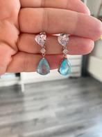Prachtige oorbellen met lichtblauwe steen, Sieraden, Tassen en Uiterlijk, Oorbellen, Verzenden, Blauw, Overige materialen