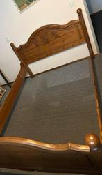 Houten bed, Huis en Inrichting, Slaapkamer | Matrassen en Bedbodems, Ophalen, Gebruikt, Twijfelaar, Bedbodem