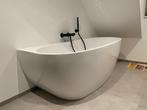 Ligbad half vrijstaand bad, Doe-het-zelf en Verbouw, Sanitair, Ophalen, Zo goed als nieuw, Bad