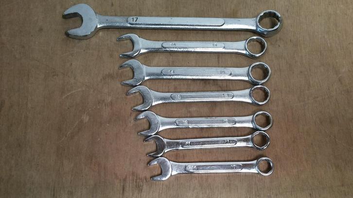 Set steekringsleutels 10 tm 17mm, Doe-het-zelf en Verbouw, Gereedschap | Handgereedschap, Zo goed als nieuw, Ophalen of Verzenden