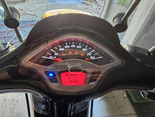 Vespa scooter, Fietsen en Brommers, Scooters | Vespa, Zo goed als nieuw, Ophalen
