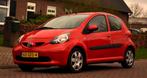 Toyota Aygo 1.0-12V + 5 DEURS AIRCO, ELEC. RAMEN APK 28 Feb, Auto's, Voorwielaandrijving, Stof, Gebruikt, Zwart