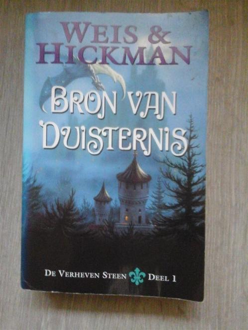 n-weis & hickman-bron van duisternis [de verheven steen], Boeken, Fantasy, Zo goed als nieuw, Ophalen of Verzenden