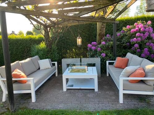 Vuurtafel te koop tegen aantrekkelijke prijs!, Tuin en Terras, Tuinsets en Loungesets, Zo goed als nieuw, Aluminium, Ophalen