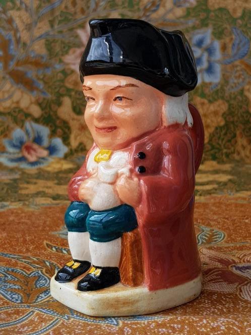 Mooie originele oude Kensington Toby jug uit Engeland 12 cm., Antiek en Kunst, Antiek | Porselein, Ophalen of Verzenden