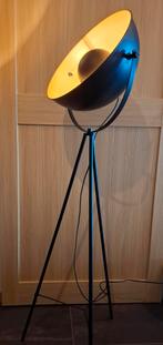 Staande lamp, Huis en Inrichting, Lampen | Vloerlampen, Ophalen, Zo goed als nieuw, 150 tot 200 cm