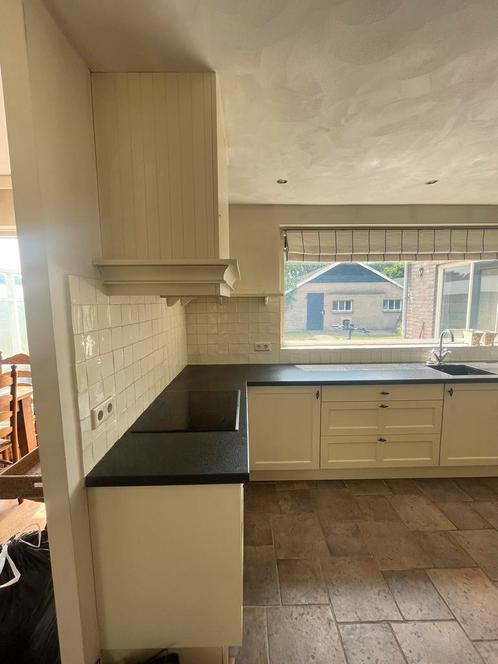 Landelijke keuken, Huis en Inrichting, Keuken | Complete keukens, Gebruikt, Hoekkeuken, Wit, Graniet of Steen, Ophalen