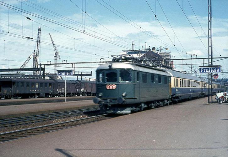 HAG 248 SBB TEE loc Re 4/4 I nieuw in ovp voor MARKLIN, Hobby en Vrije tijd, Modeltreinen | H0, Nieuw, Locomotief, Wisselstroom