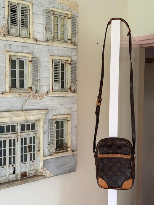 Louis Vuitton Danube tas, Sieraden, Tassen en Uiterlijk, Tassen | Schoudertassen, Gebruikt, Overige merken, Bruin, Leer, Ophalen