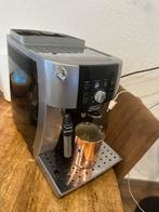 Nette DeLonghi Magnifica S Smart ECAM250.31.SB koffiemachine, Ophalen of Verzenden, Zo goed als nieuw, Koffiemachine, Stoompijpje