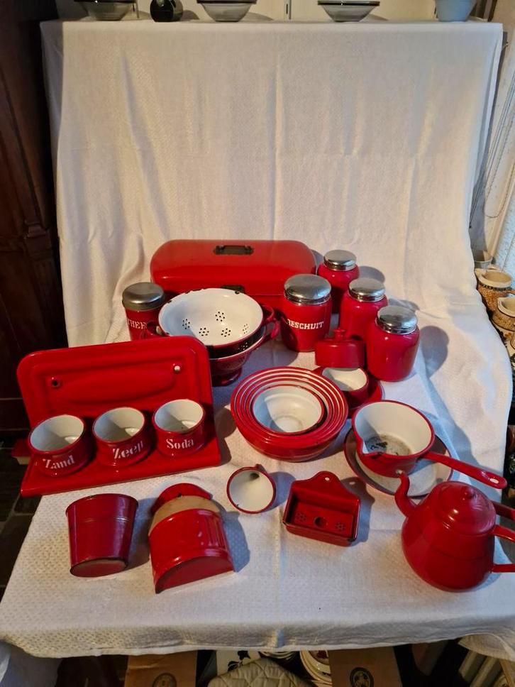 Rood emaille, Antiek en Kunst, Antiek | Emaille, Ophalen of Verzenden