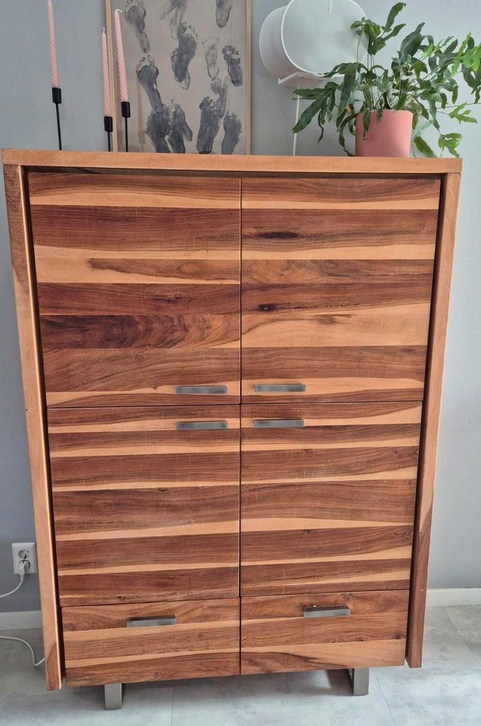 Grote kast, duurzaam, zware kwaliteit, Huis en Inrichting, Kasten | Dressoirs, Zo goed als nieuw, Ophalen