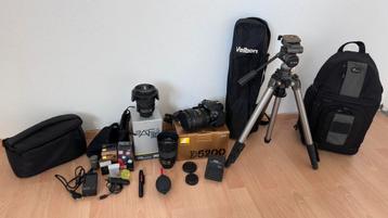 Nikon D5200 + 3 lenzen + accessoires beschikbaar voor biedingen