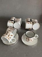 11 koffiekopjes: Wedgwood Stonehenge Midwinter Wild Oats, Ophalen of Verzenden, Zo goed als nieuw, Wedgwood, Kop(pen) en/of Schotel(s)