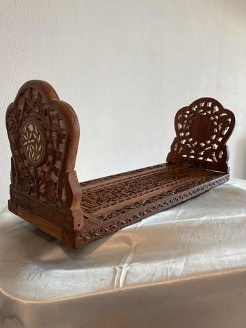 Houten Boekenplank met Inlegwerk - India beschikbaar voor biedingen