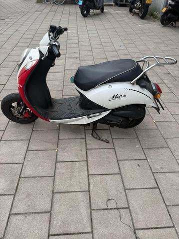 Te koop Broomer  beschikbaar voor biedingen