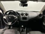 Alfa Romeo MiTo 0.9 TwinAir Distinctive, Auto's, Alfa Romeo, 47 €/maand, Origineel Nederlands, Te koop, Zilver of Grijs