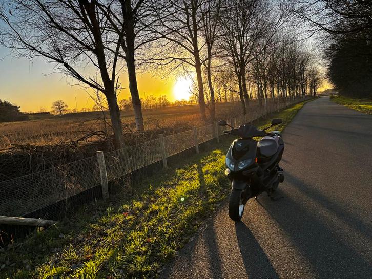 Speedfight 2, Fietsen en Brommers, Brommers | Peugeot, Zo goed als nieuw, Overige modellen, Maximaal 45 km/u, Ophalen