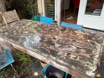 Unieke Indonesische Sprokkelhout Tuintafel - Handgemaakt beschikbaar voor biedingen